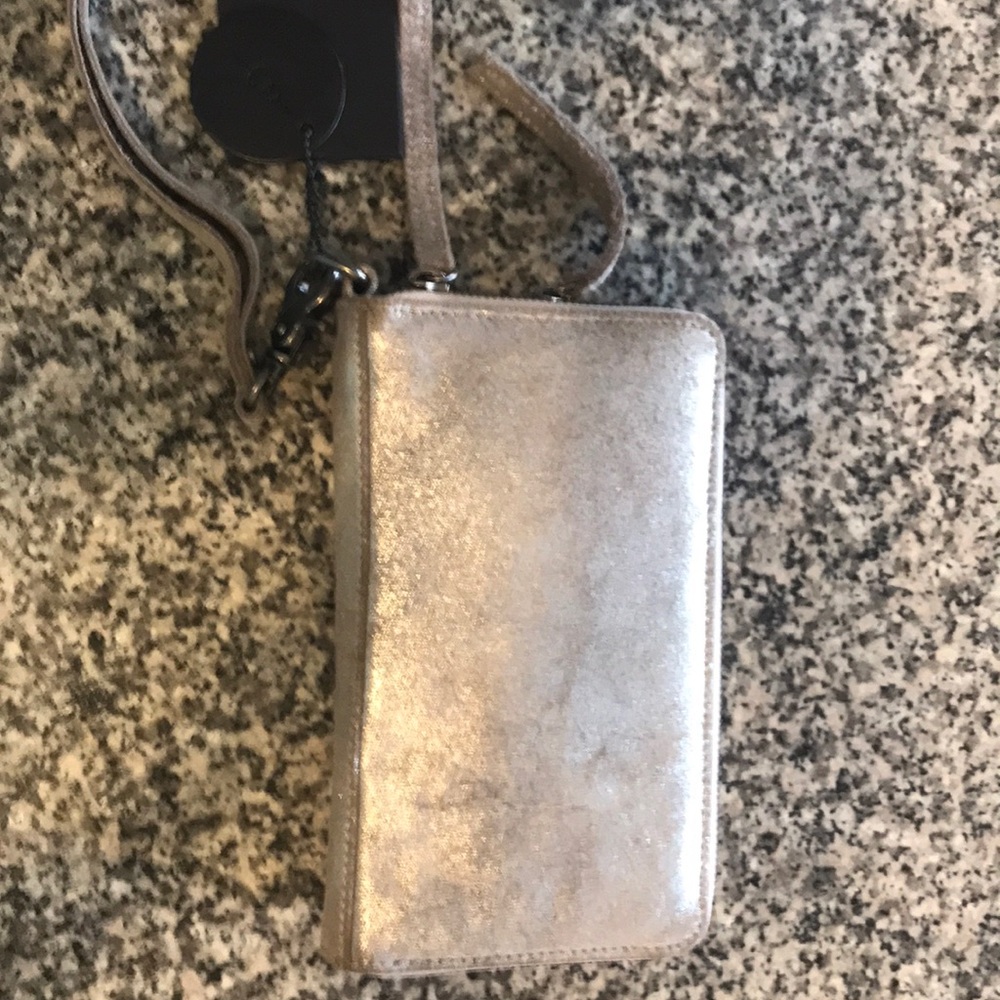 Shiloh wallet
